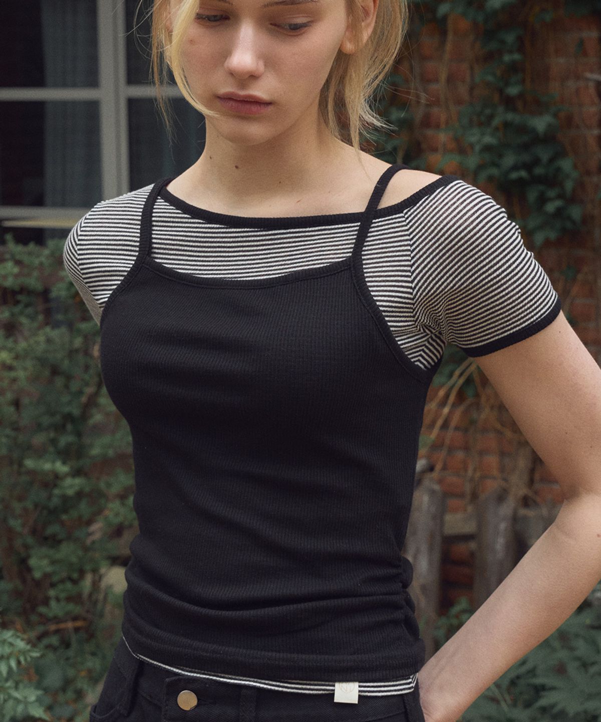 헤인트(HAINT) ZOY STRIPE LAYERED SET TOP_3COL BLACKBROWNBLUE