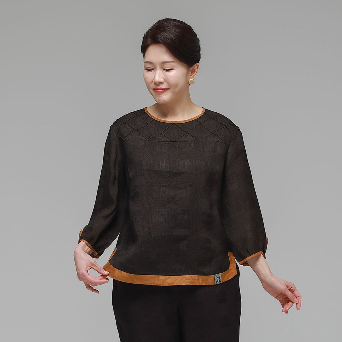하랑한복(HARANG HANBOK) 솔길드리 여름 여성 인견 블라우스 브라운