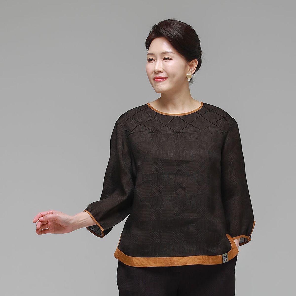 하랑한복(HARANG HANBOK) 솔길드리 여름 여성 인견 블라우스 브라운