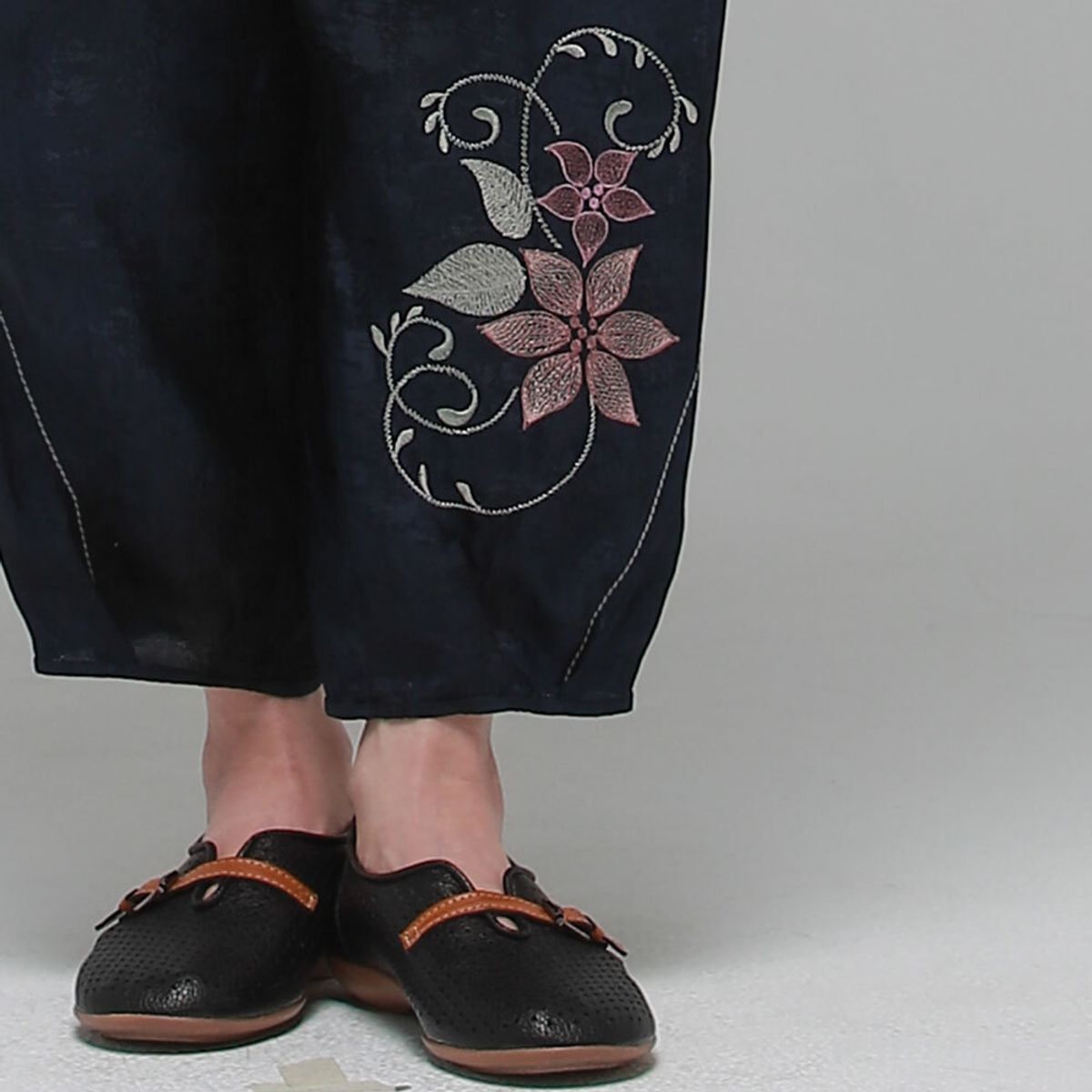 하랑한복(HARANG HANBOK) 나빌드리 여름 여성 인견 바지 네이비