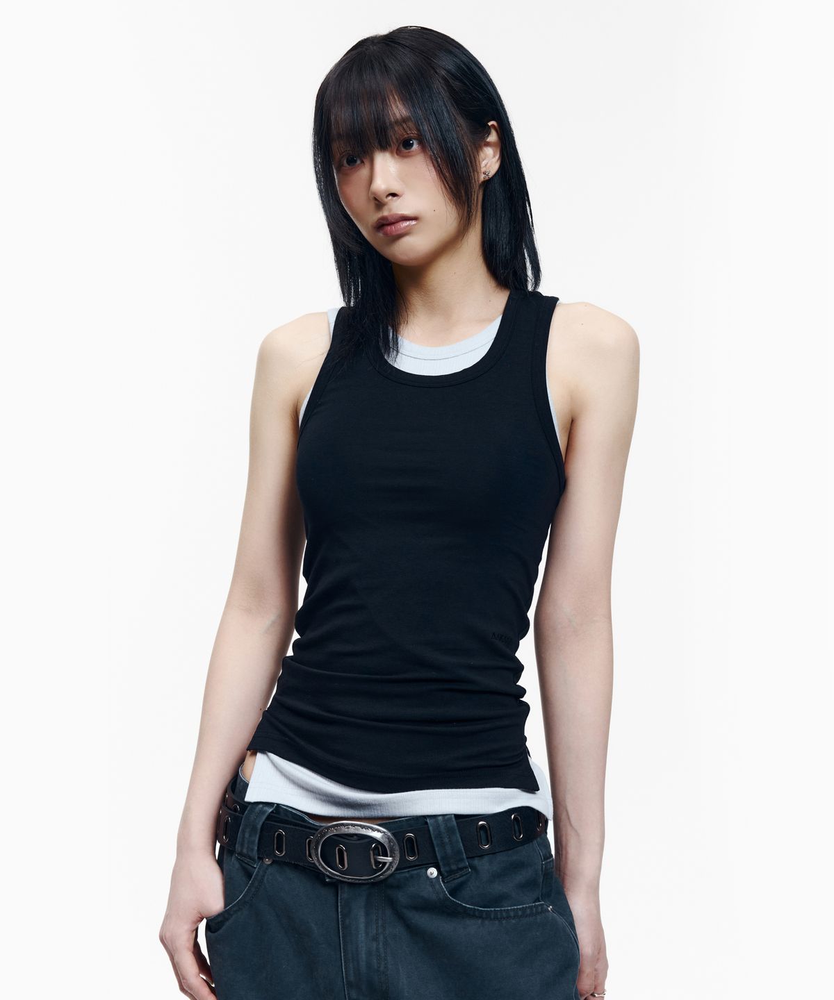 아캄(AAKAM) 2-Piece Layered Sleeveless (Black)