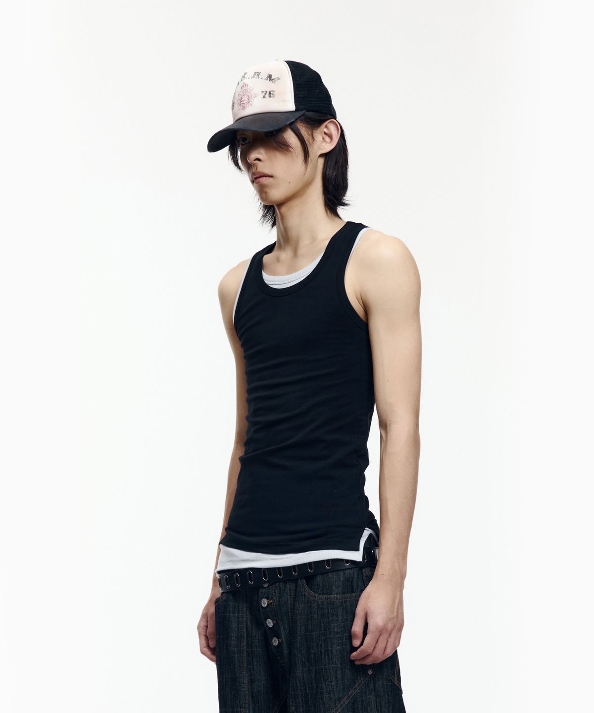 아캄(AAKAM) 2-Piece Layered Sleeveless (Black)
