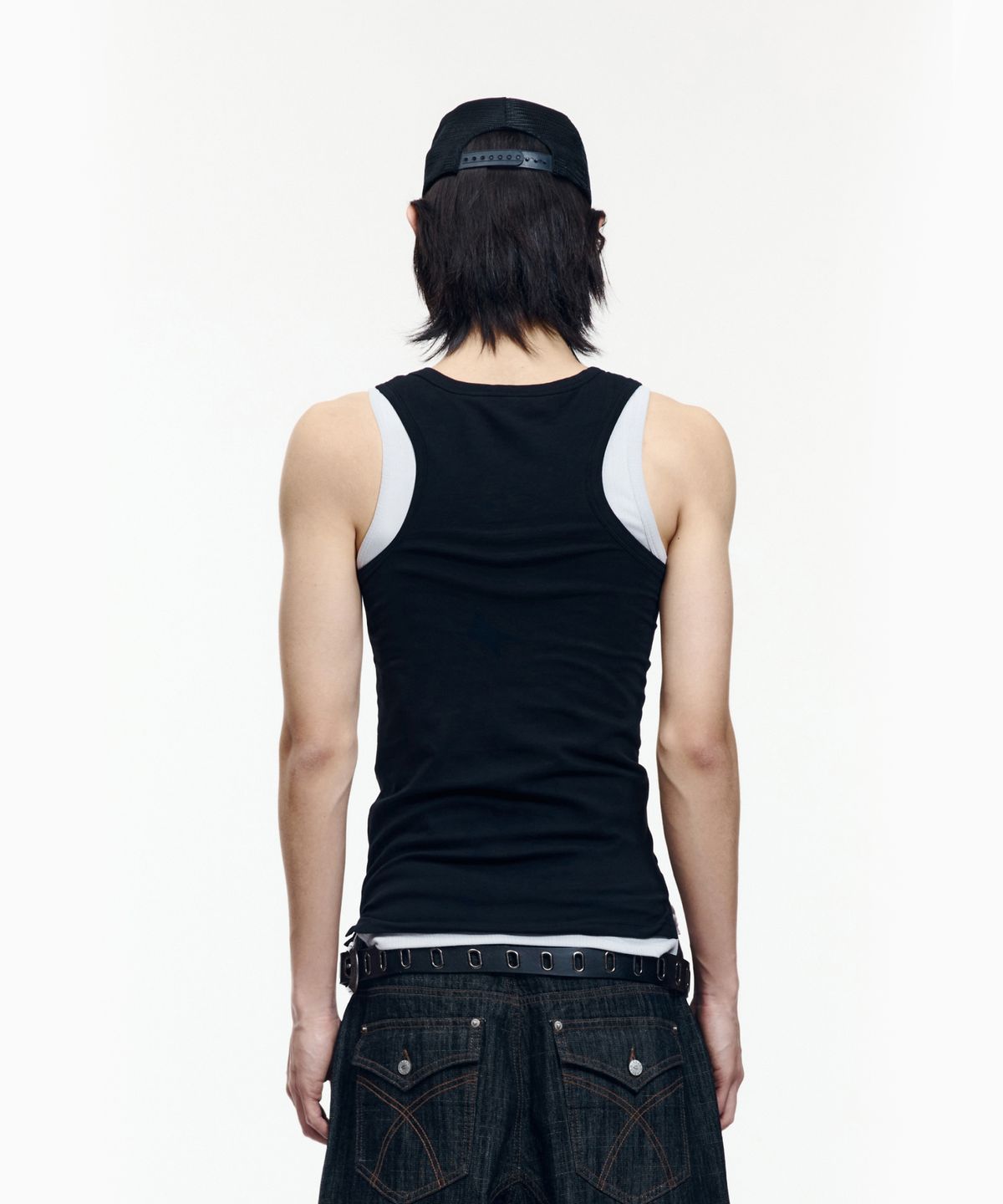 아캄(AAKAM) 2-Piece Layered Sleeveless (Black)