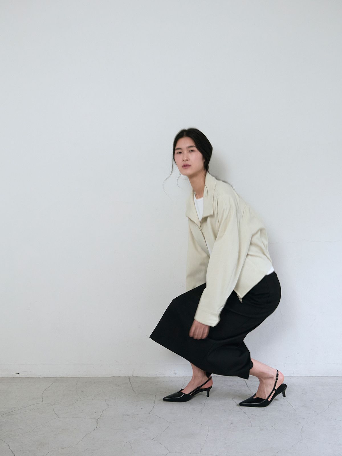 브슈(VVSU) 아리아 포인티드 토 슬링백힐 - 러스터 블랙