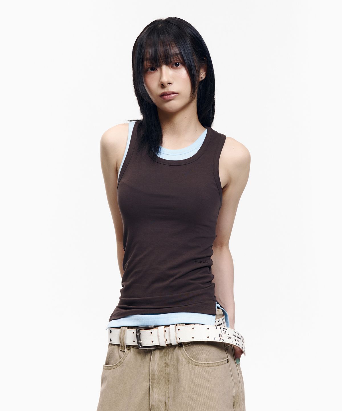 아캄(AAKAM) 2-Piece Layered Sleeveless (Brown)