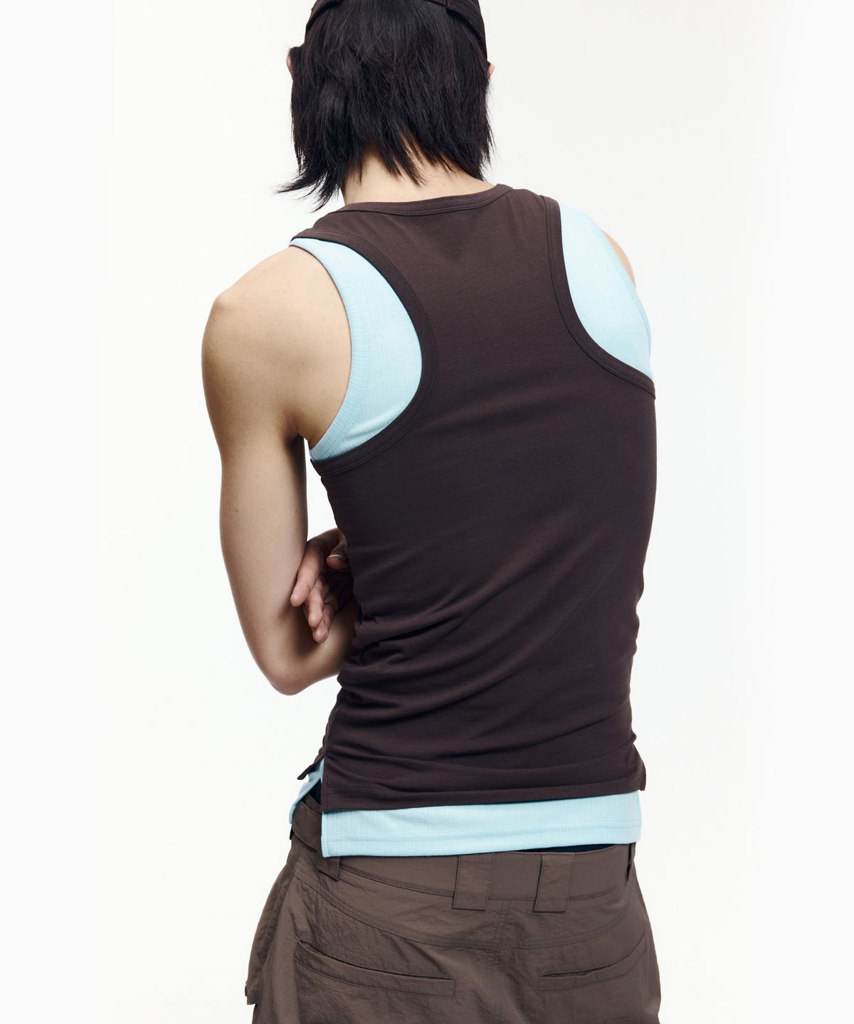 아캄(AAKAM) 2-Piece Layered Sleeveless (Brown)