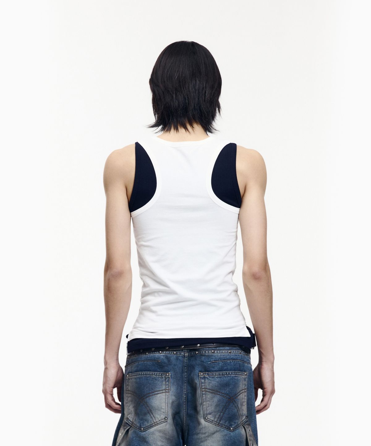 아캄(AAKAM) 2-Piece Layered Sleeveless (White)
