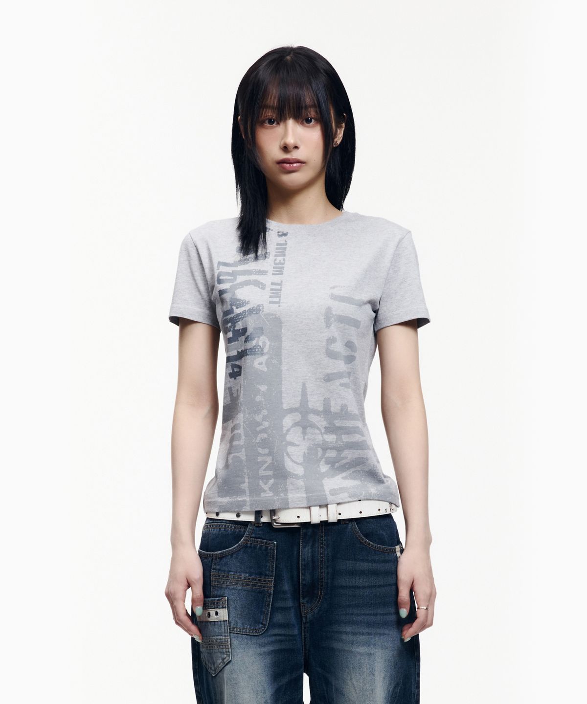 아캄(AAKAM) Aim Lettering Half Top (Gray)