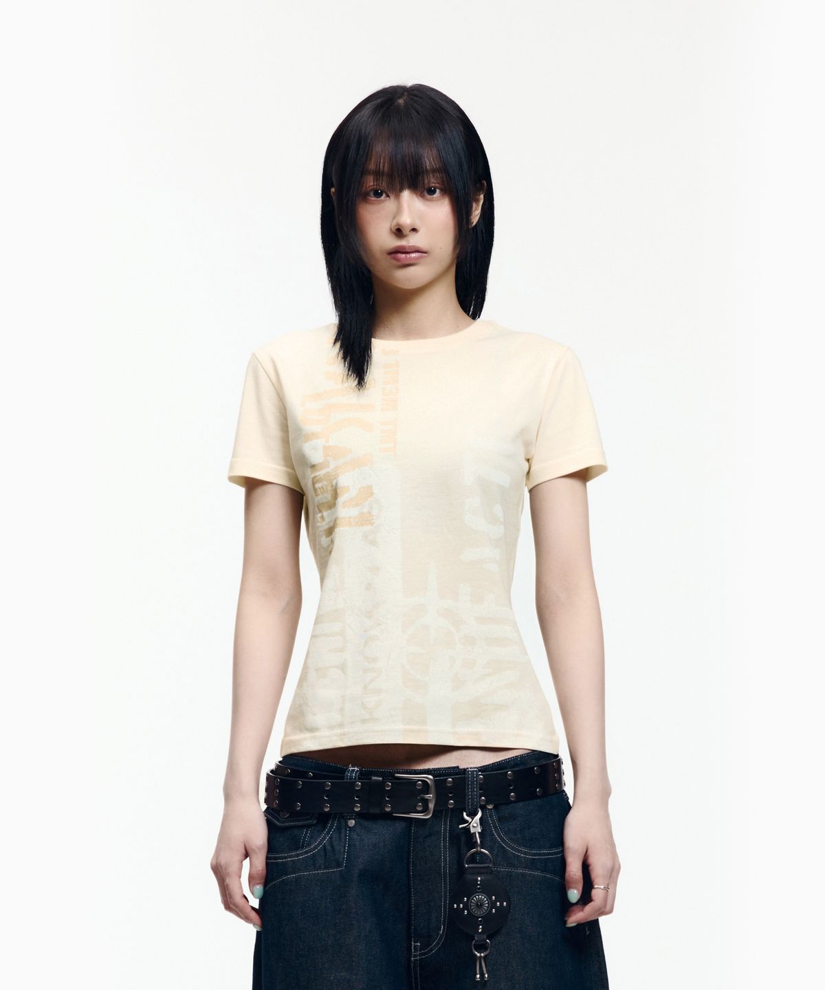 아캄(AAKAM) Aim Lettering Half Top (Light Yellow)