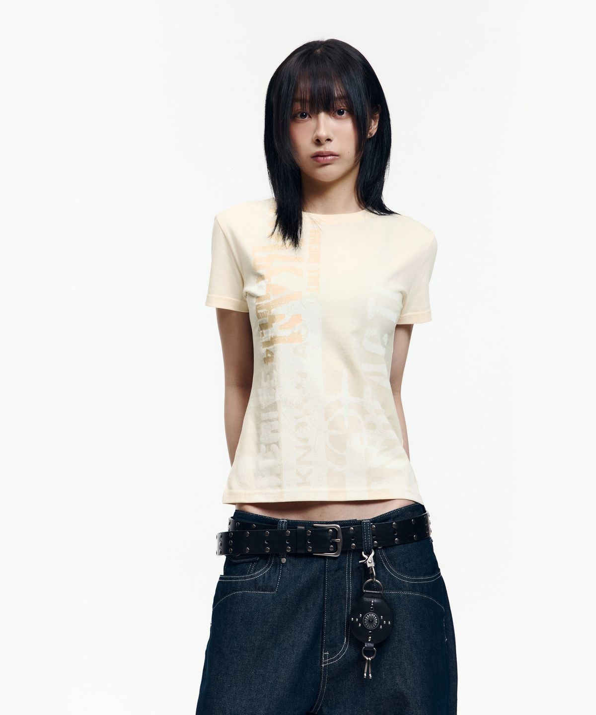 아캄(AAKAM) Aim Lettering Half Top (Light Yellow)
