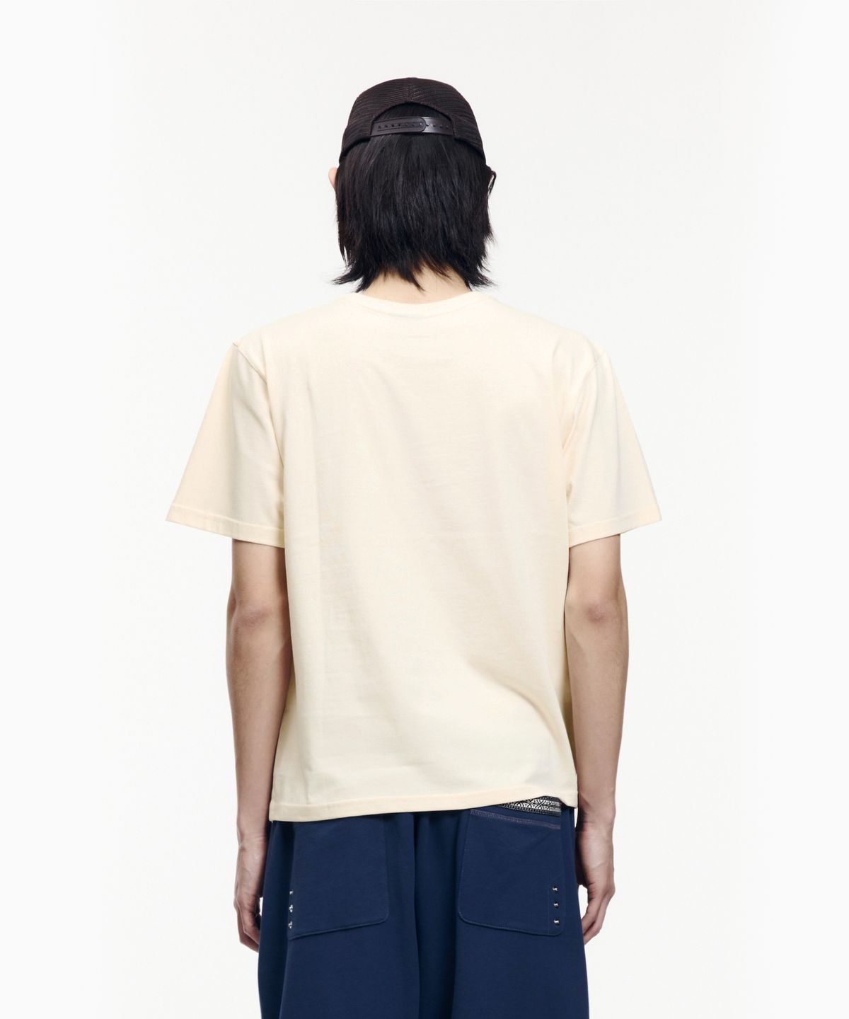 아캄(AAKAM) Aim Lettering Half Top (Light Yellow)