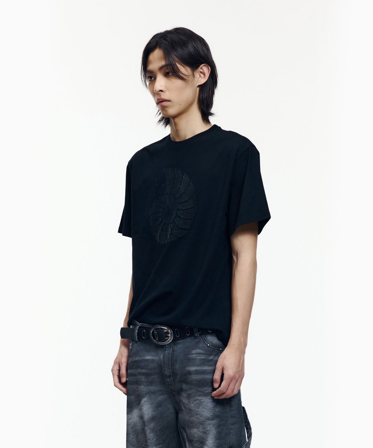 아캄(AAKAM) Ammonite Half Top (Black)