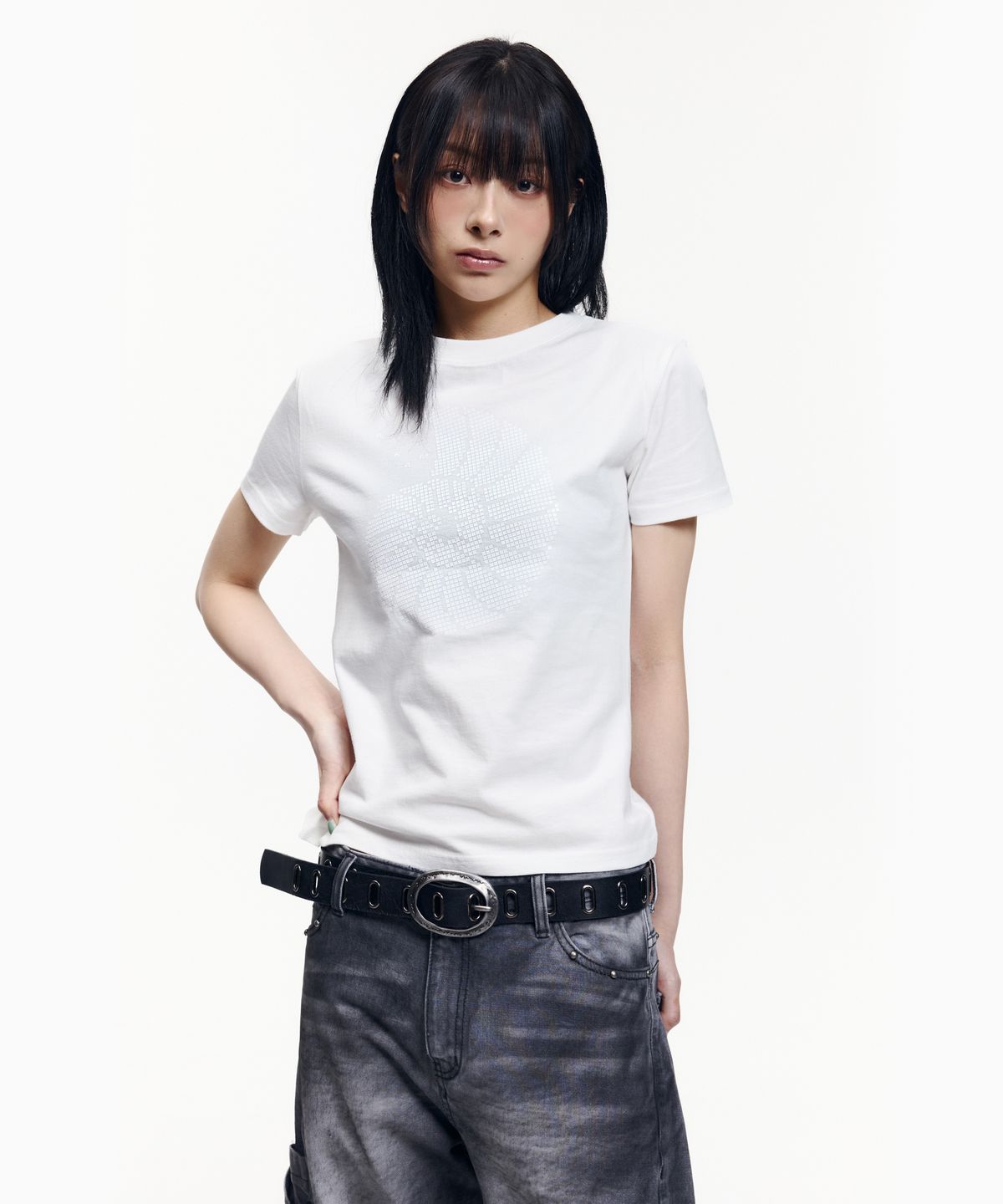 아캄(AAKAM) Ammonite Half Top (White)