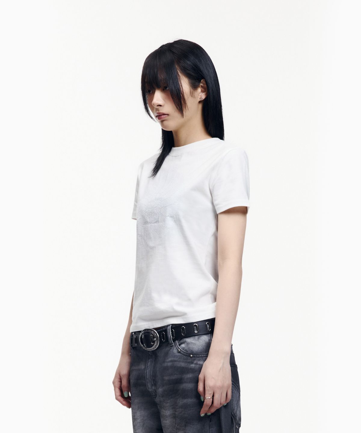 아캄(AAKAM) Ammonite Half Top (White)