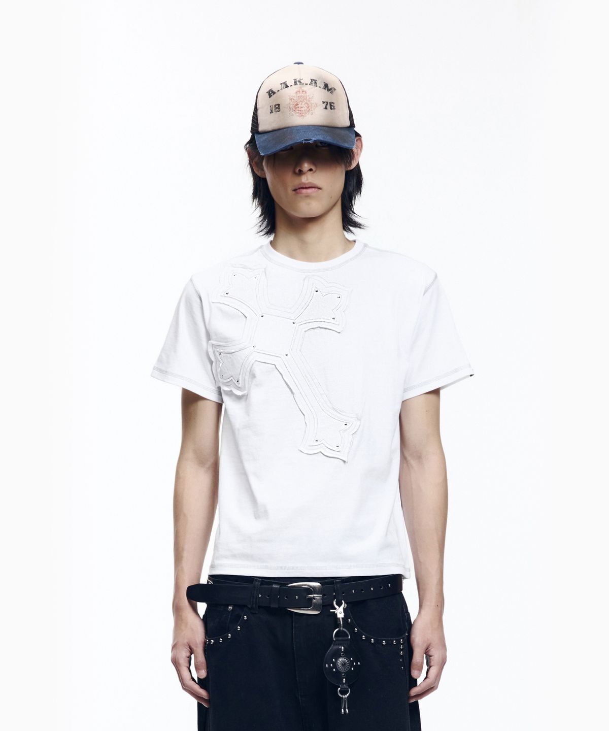 아캄(AAKAM) Big Patch CROS2 Half Top (White)