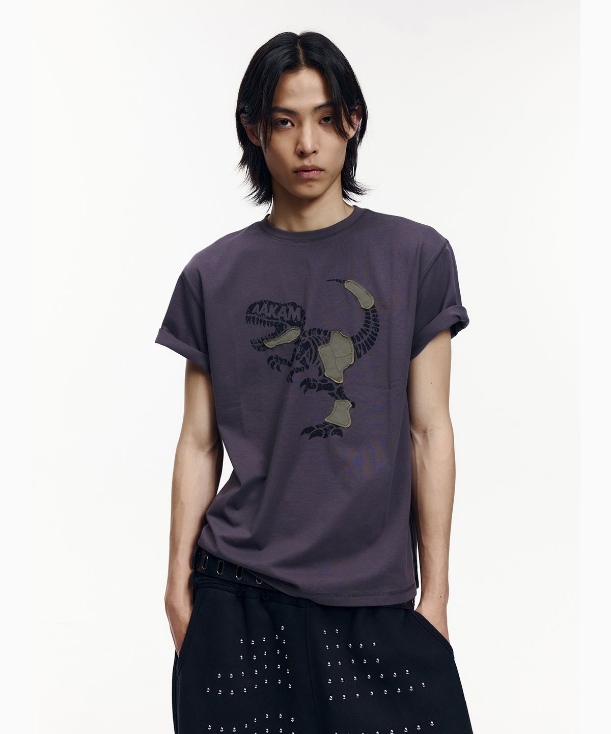 아캄(AAKAM) Dino Patch Half Top (Dusty Purple)