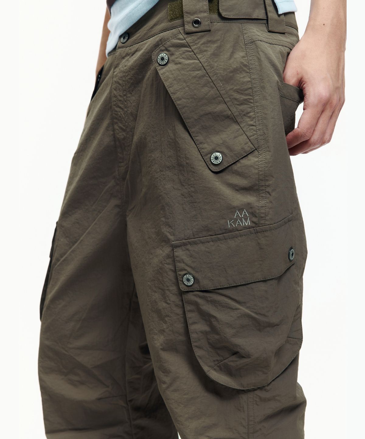 아캄(AAKAM) Flare Ripstop Cargo Pants (Khaki)