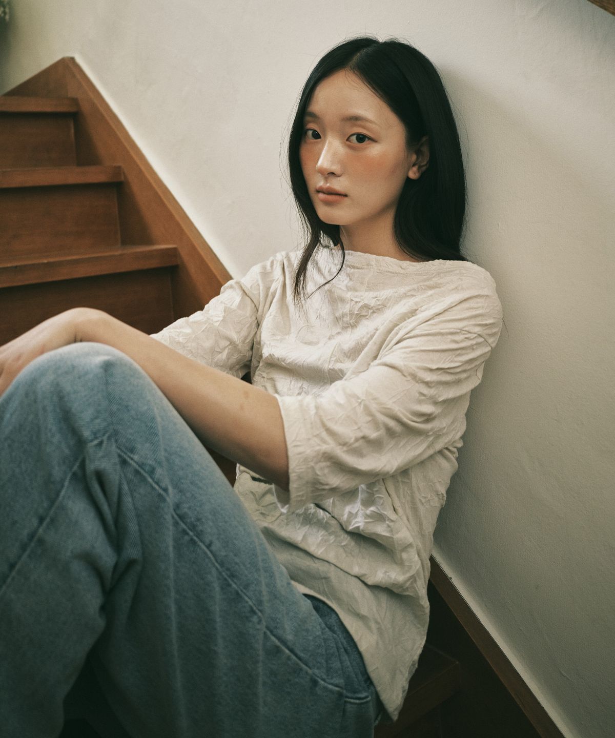 로이로이(ROIROI) 크링클 보트넥 슬림 반팔티-베이지