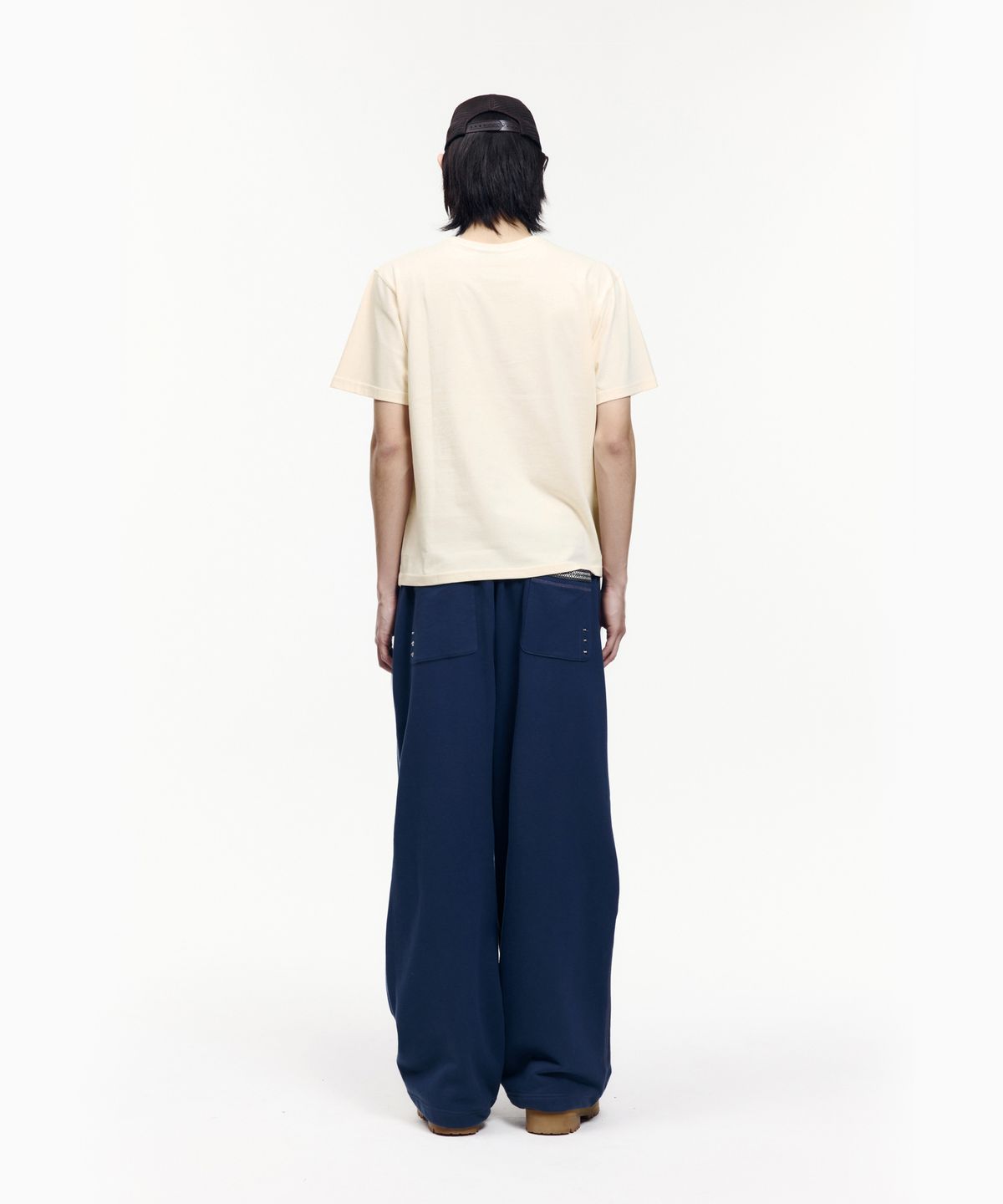 아캄(AAKAM) Knee Pin-Tuck Ethnic Sweatpants (Navy)