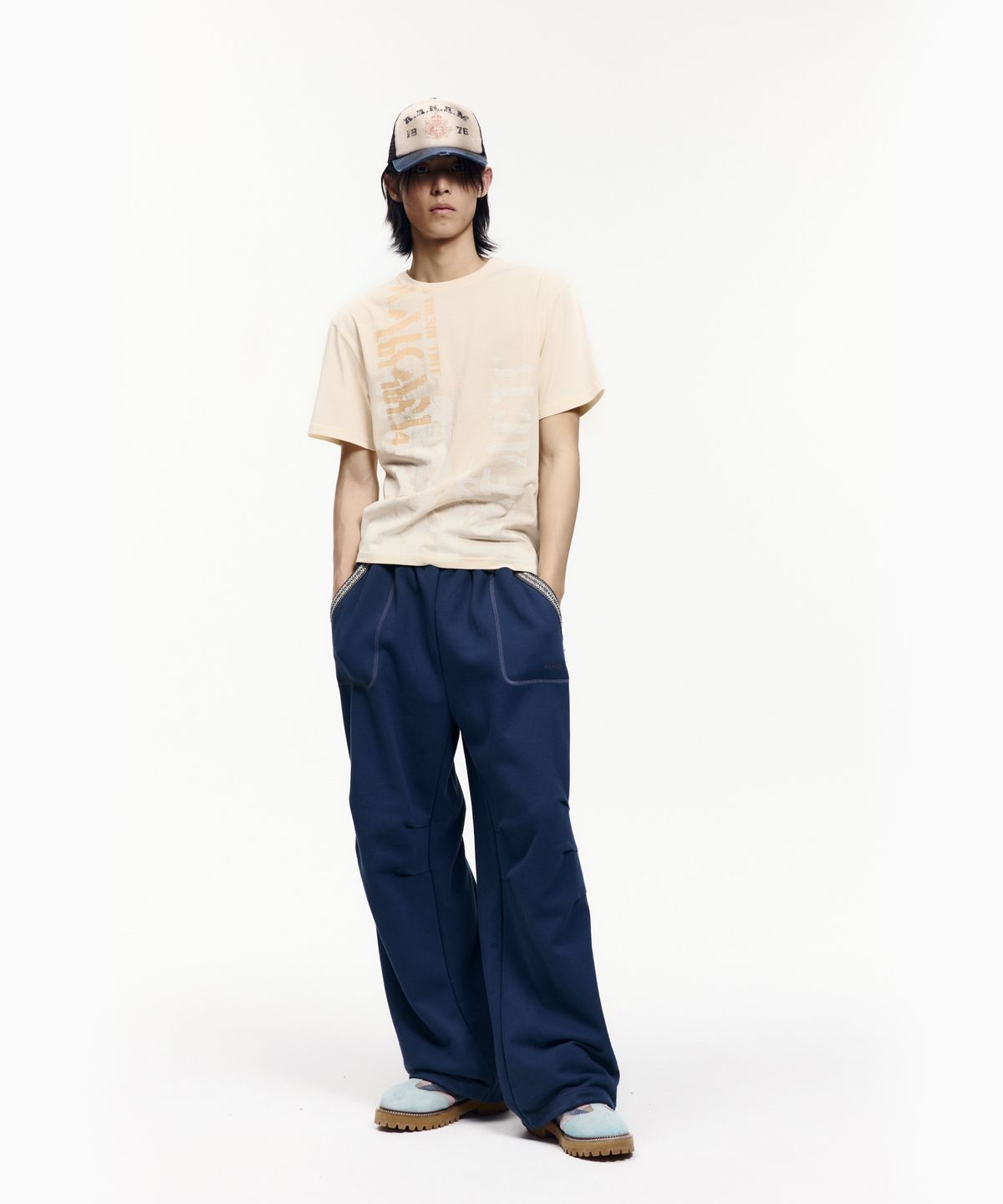 아캄(AAKAM) Knee Pin-Tuck Ethnic Sweatpants (Navy)