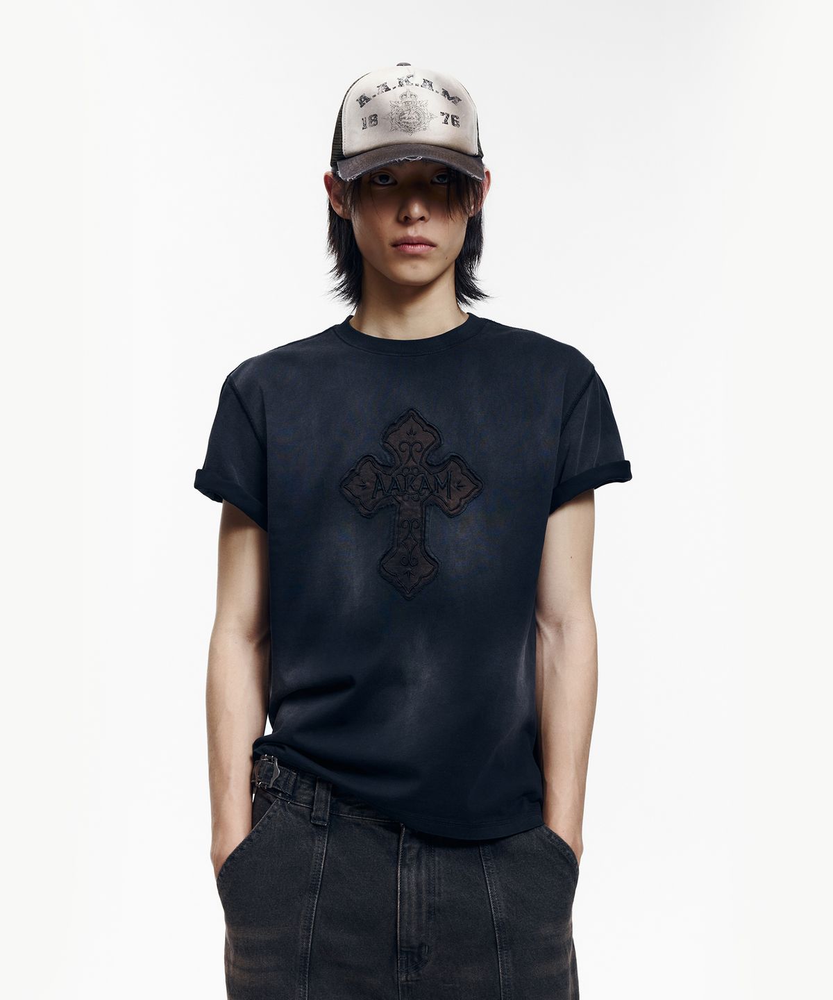 아캄(AAKAM) Dust Fade CROS2 Half Top (Black)