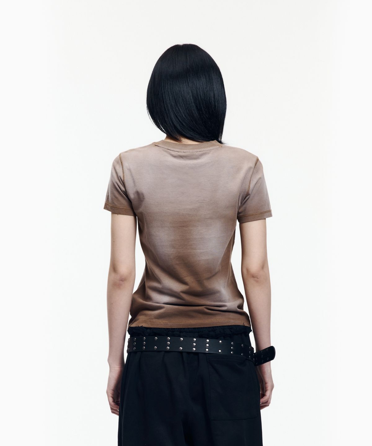 아캄(AAKAM) Dust Fade CROS2 Half Top (Brown)