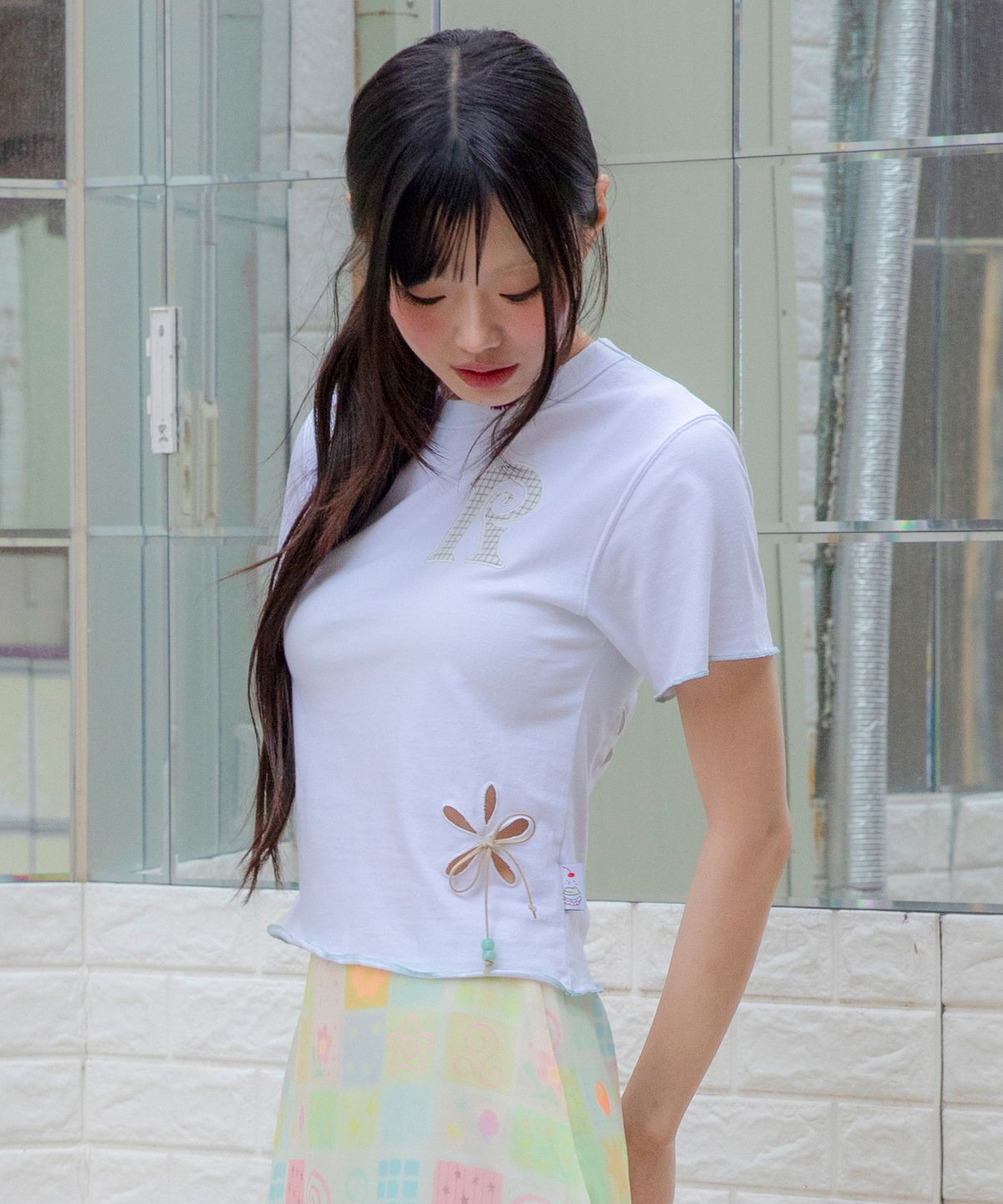 루나키후(RuNaKi'Hu') WXT101 무구케 펀칭 체크 아플리케 티셔츠 (WHITE)