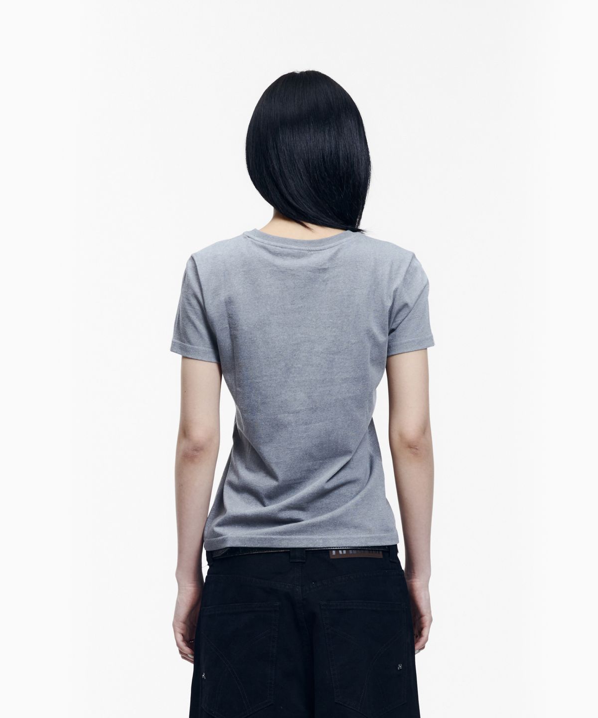 아캄(AAKAM) Razor Cross Half Top (Gray)