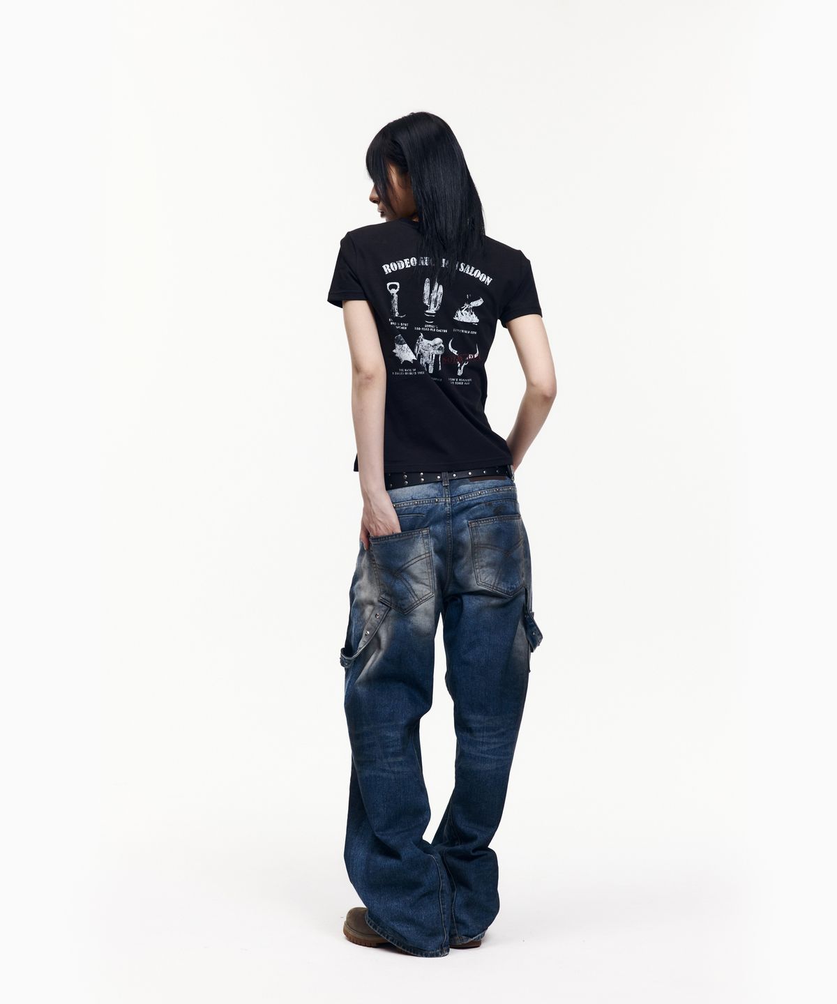 아캄(AAKAM) Rodeo Saloon Half Top (Black)