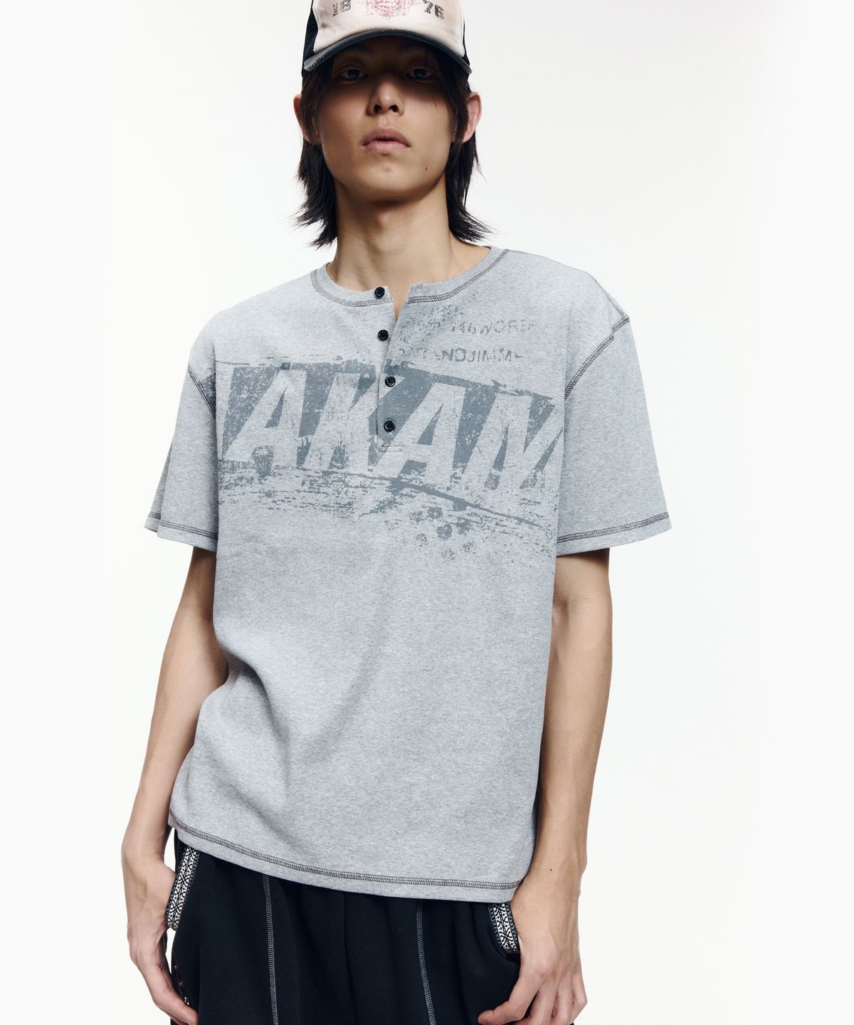 아캄(AAKAM) Tread Henry Neck Half Top (Gray)