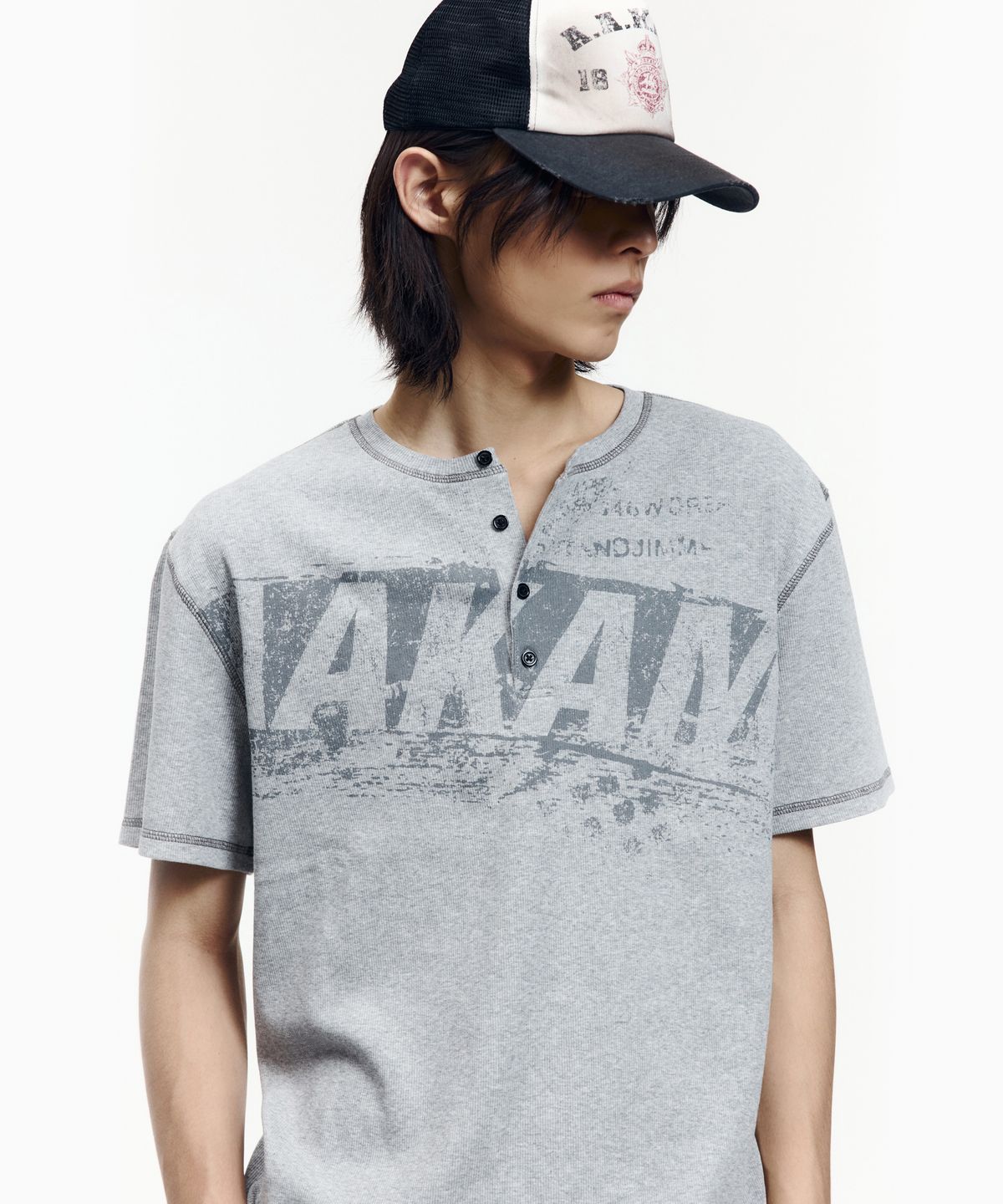 아캄(AAKAM) Tread Henry Neck Half Top (Gray)