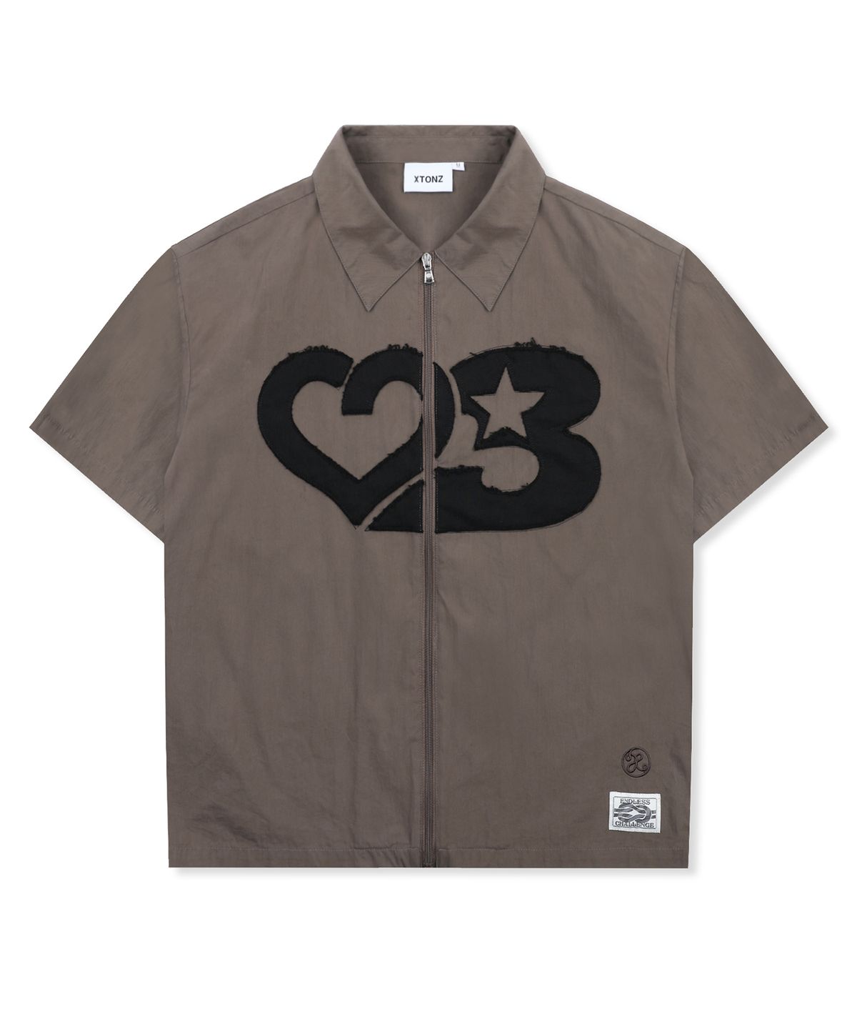 엑스톤즈(XTONZ) XTS044 러버 아플리케 크롭 셔츠 (BROWN)