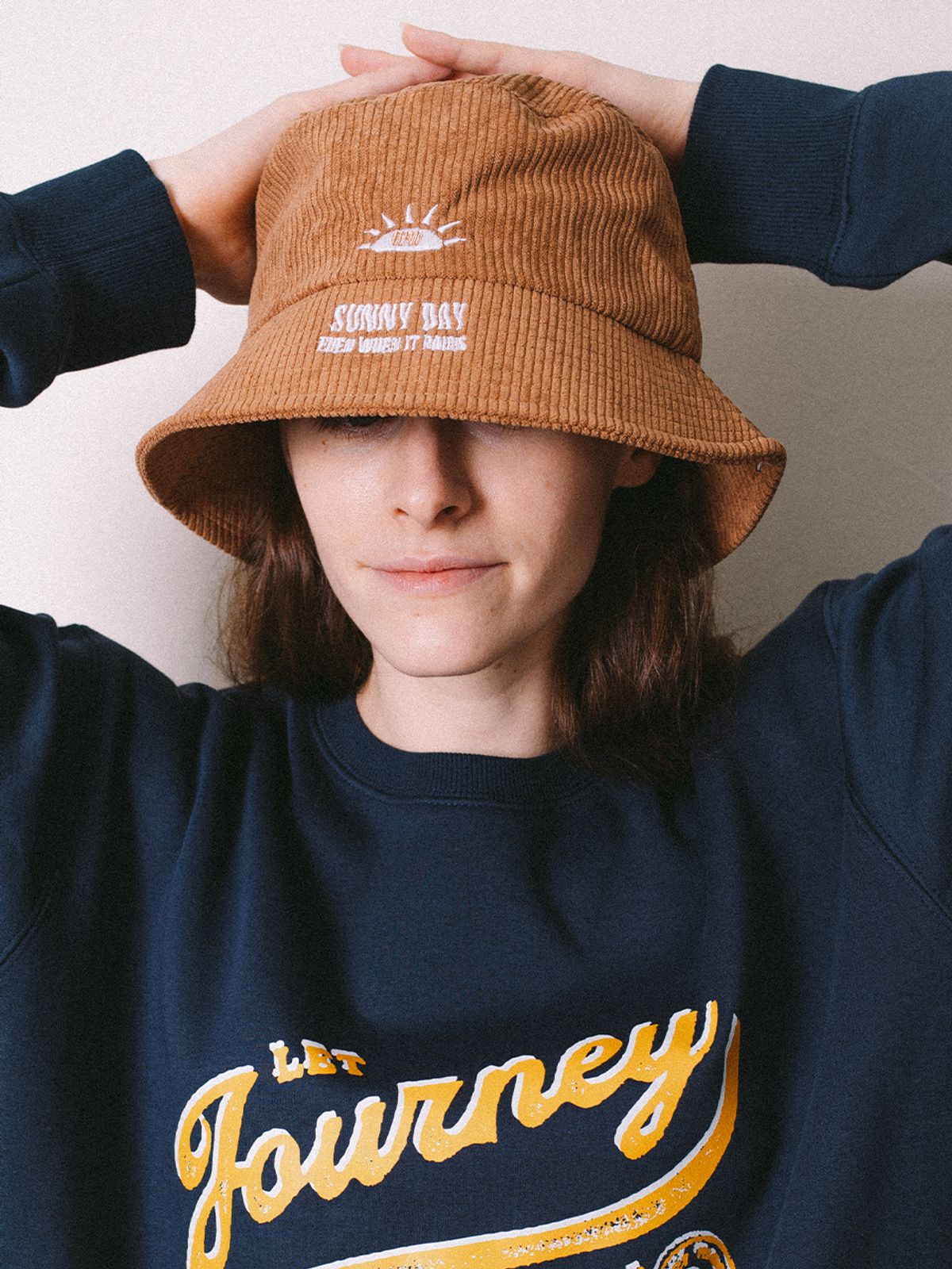 워스워드(WORTHWORD) Sunny 코듀로이 버킷햇 2종