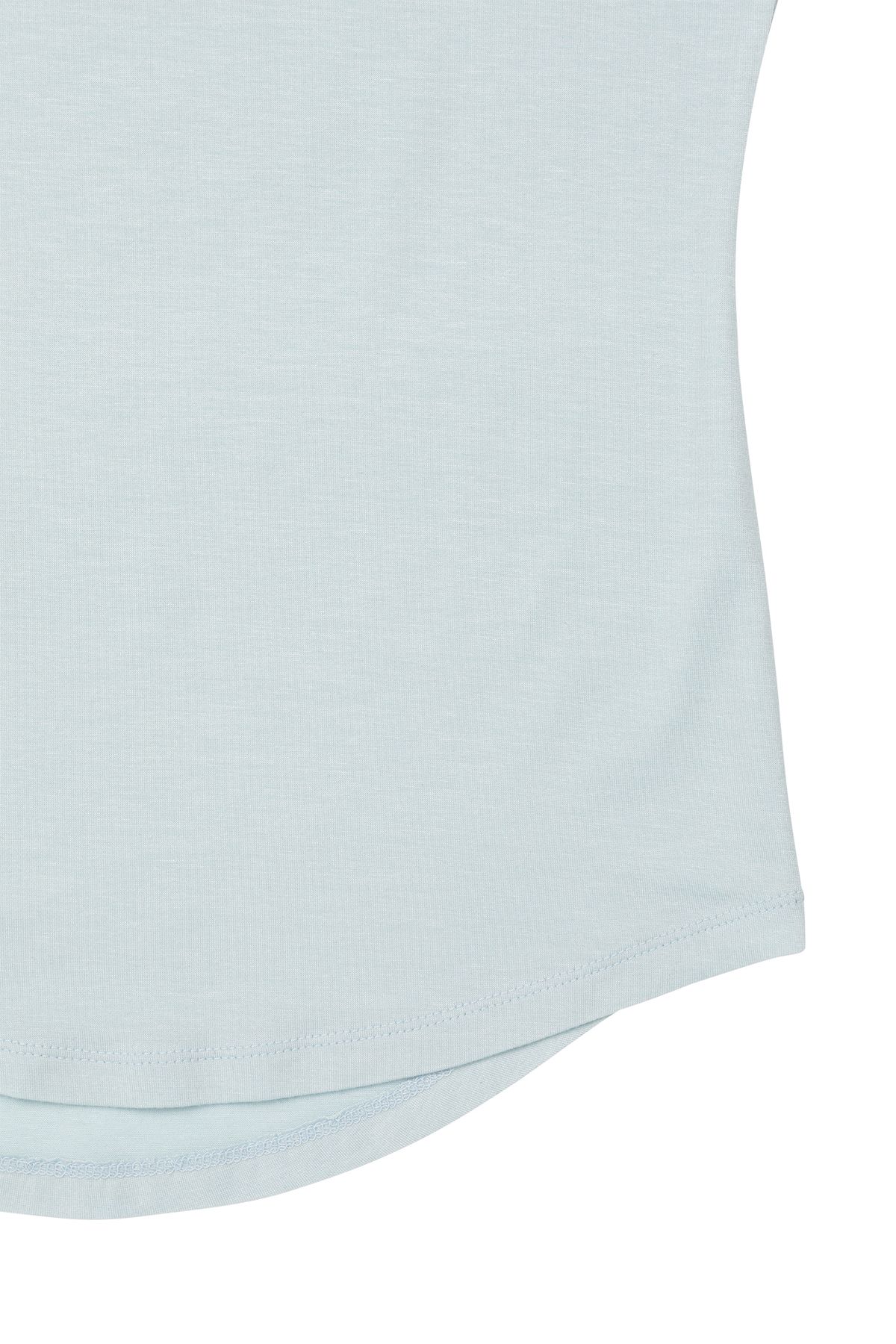 다이닛(DEINET) V-NECK LETTERING SLEEVELESS IN MINT