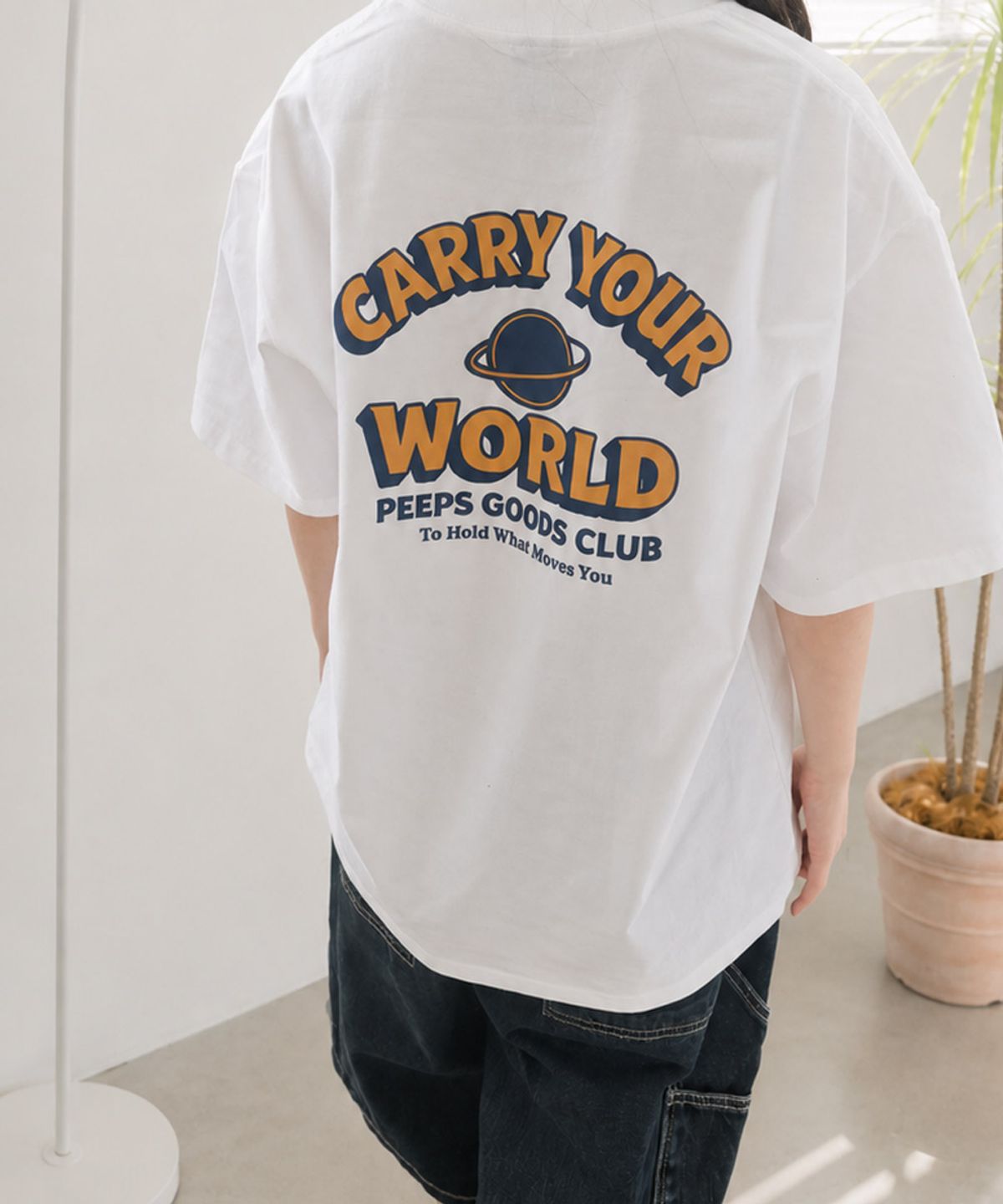 핍스(PEEPS) Planet Carry Your World SS Tee (BLACK/WHITE) 오버핏 반팔티