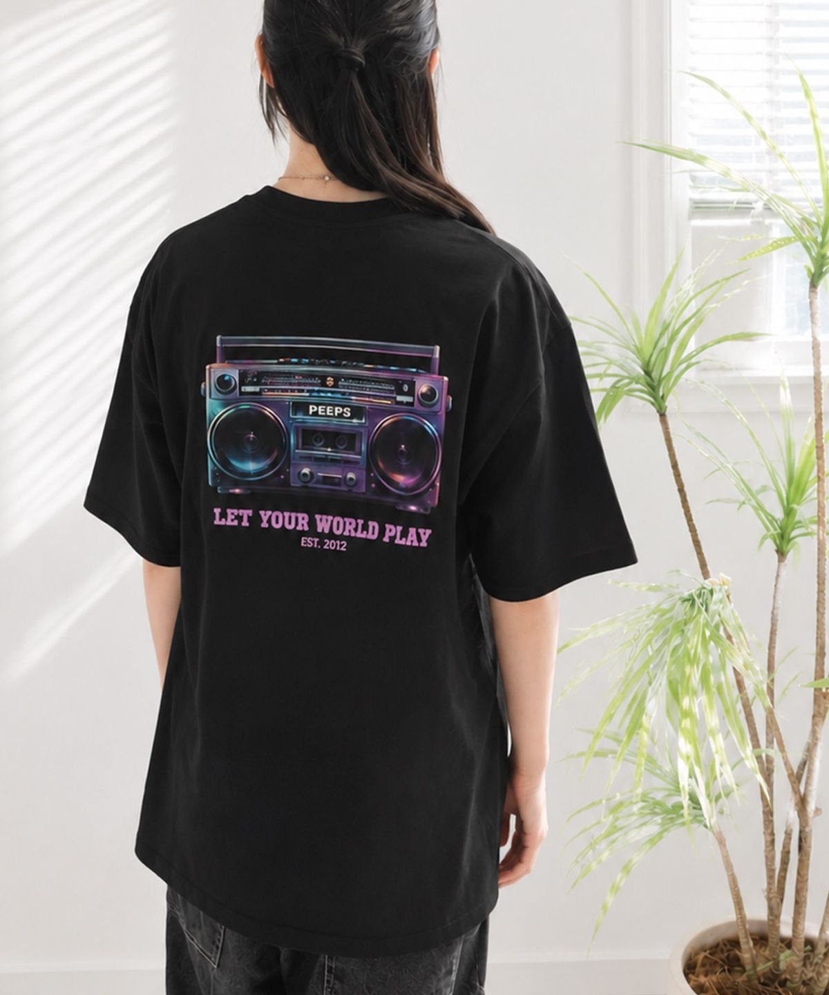 핍스(PEEPS) Cyberpunk Boombox SS Tee (BLACK/WHITE) 오버핏 반팔티