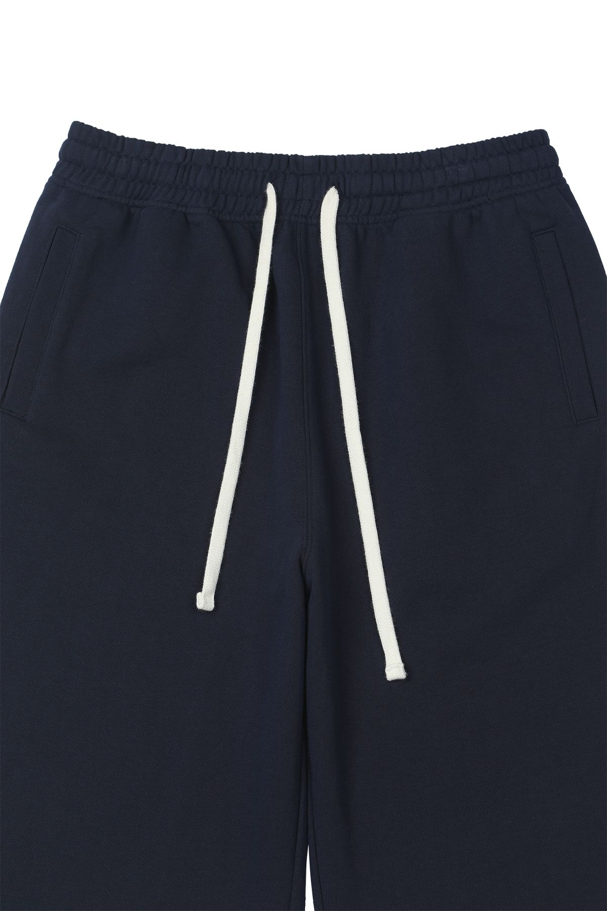 다이닛(DEINET) DN SCRIPT SWEAT BERMUDA PANTS IN NAVY