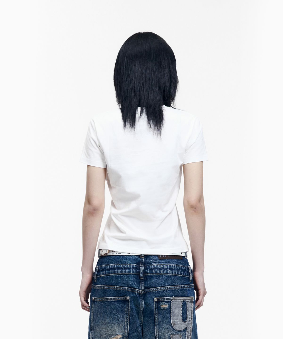 아캄(AAKAM) Trinity Cross Half Top (White)