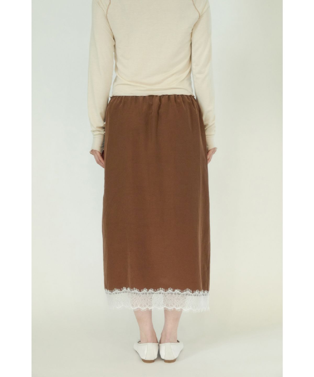 큐피도(KUPIDO) Rosette Lace Detail Skirt _ Brown