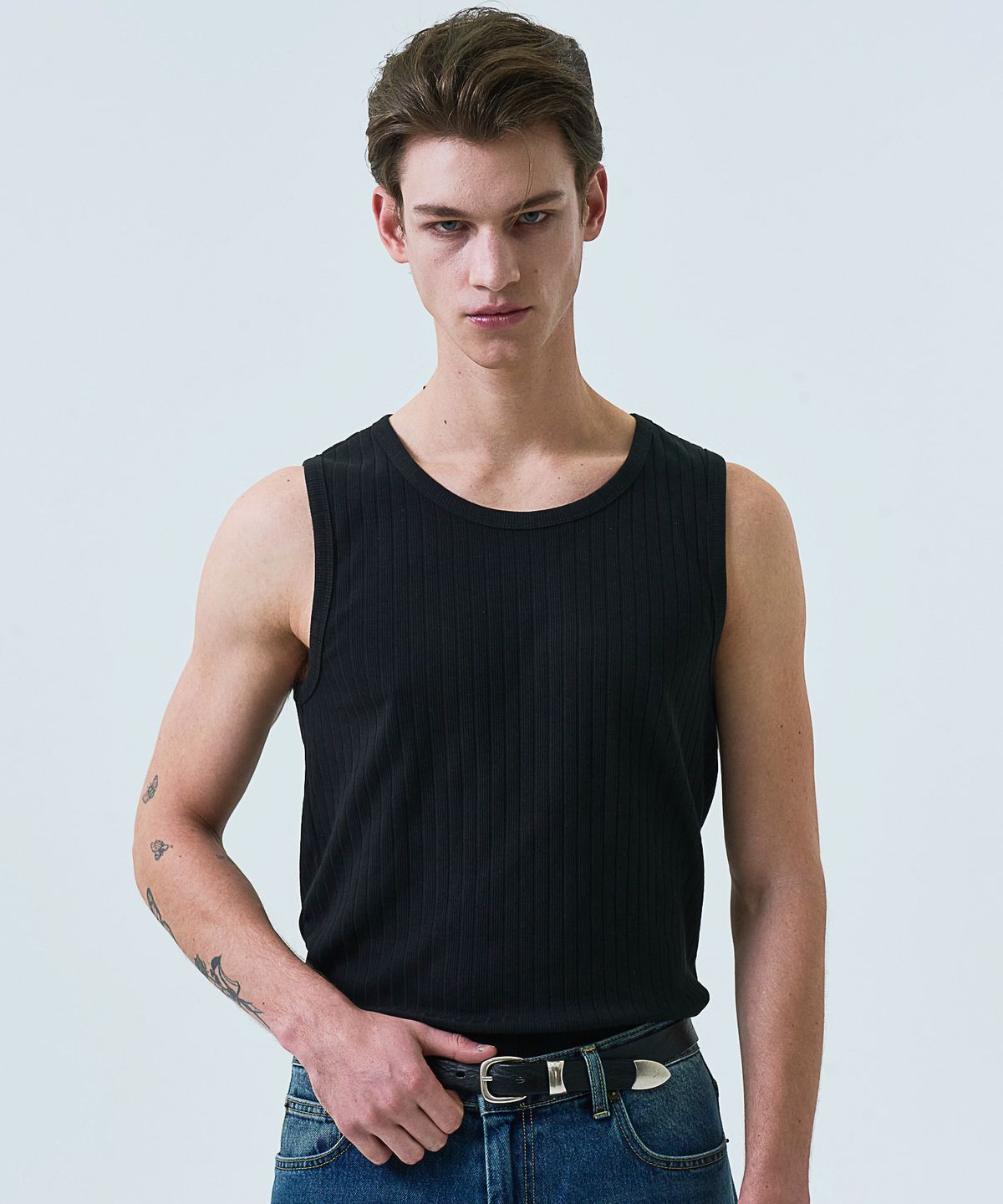 페크(PEQ) RIBBED SLEEVELESS TOP (BLACK)
