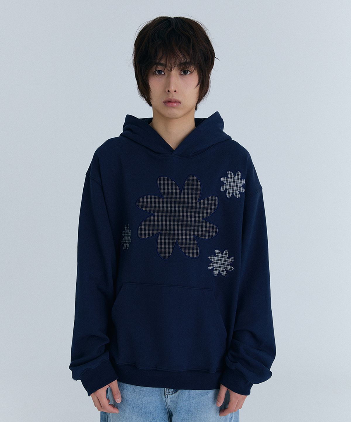 큐로랩(QUROLAB) SUN APPLIQUE SWEAT HOODIE(NAVY)