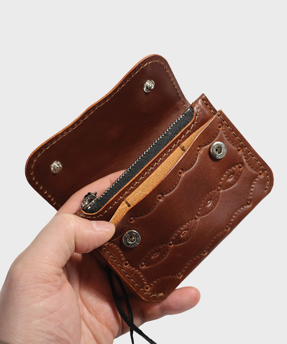 카마테클럽(CAMATECLUB) Yazhi Trucker Wallet -Brown 핸드메이드지갑, 네이티브아메리칸, 웨스턴