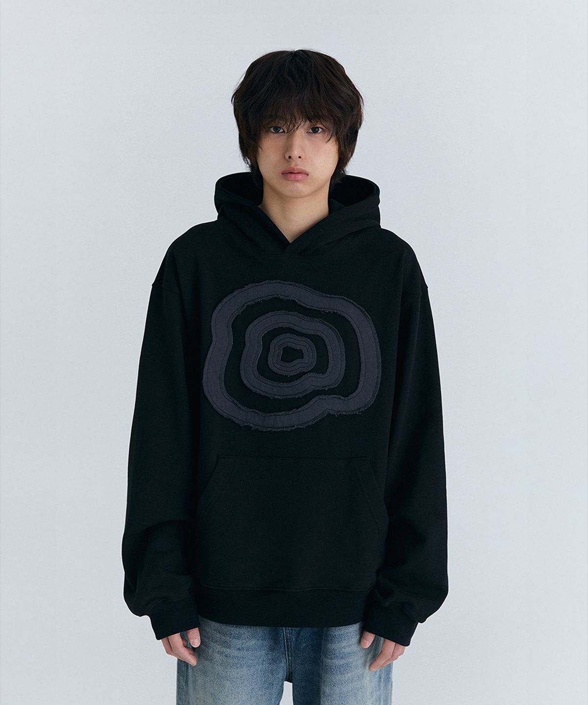큐로랩(QUROLAB) CLOUD APPLIQUE SWEAT HOODIE(BLACK)