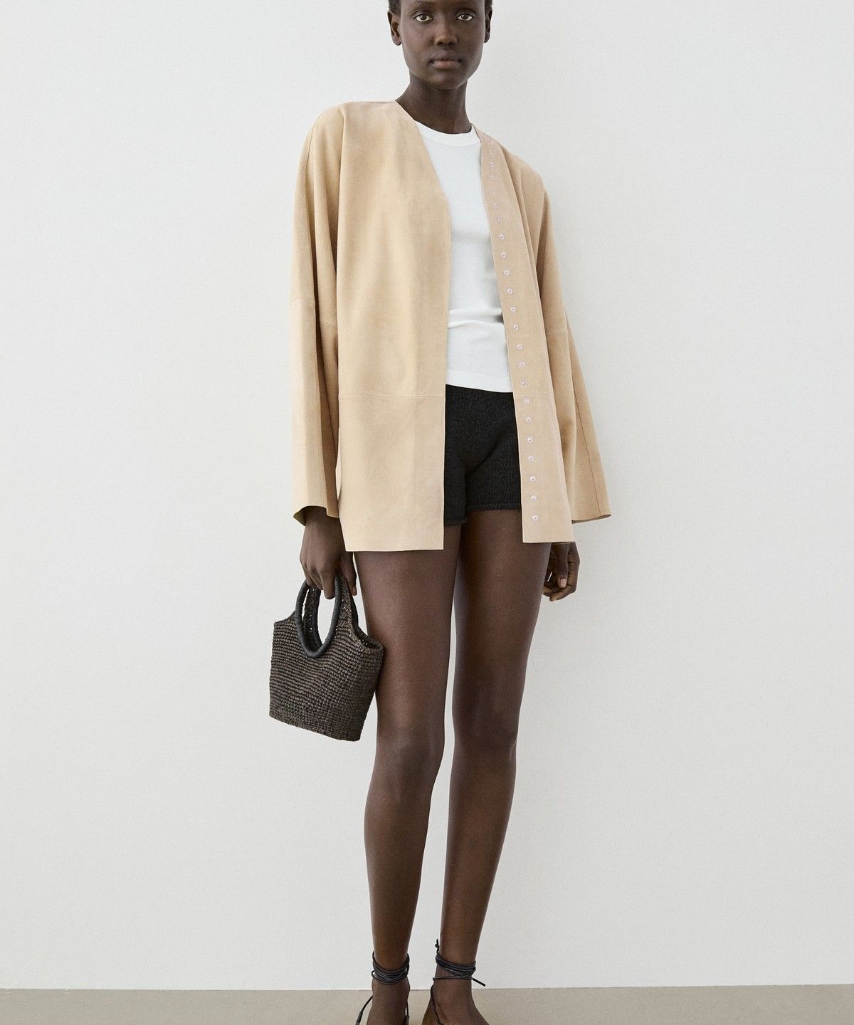 마시모두띠(MASSIMO DUTTI) 스냅 디테일 스웨이드 가죽 셔츠