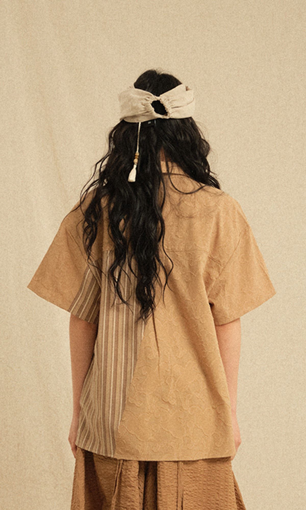 레큘리(RECULER) Ethnic Coloring Open Collar Shirts Beige (Ver. 26ss)