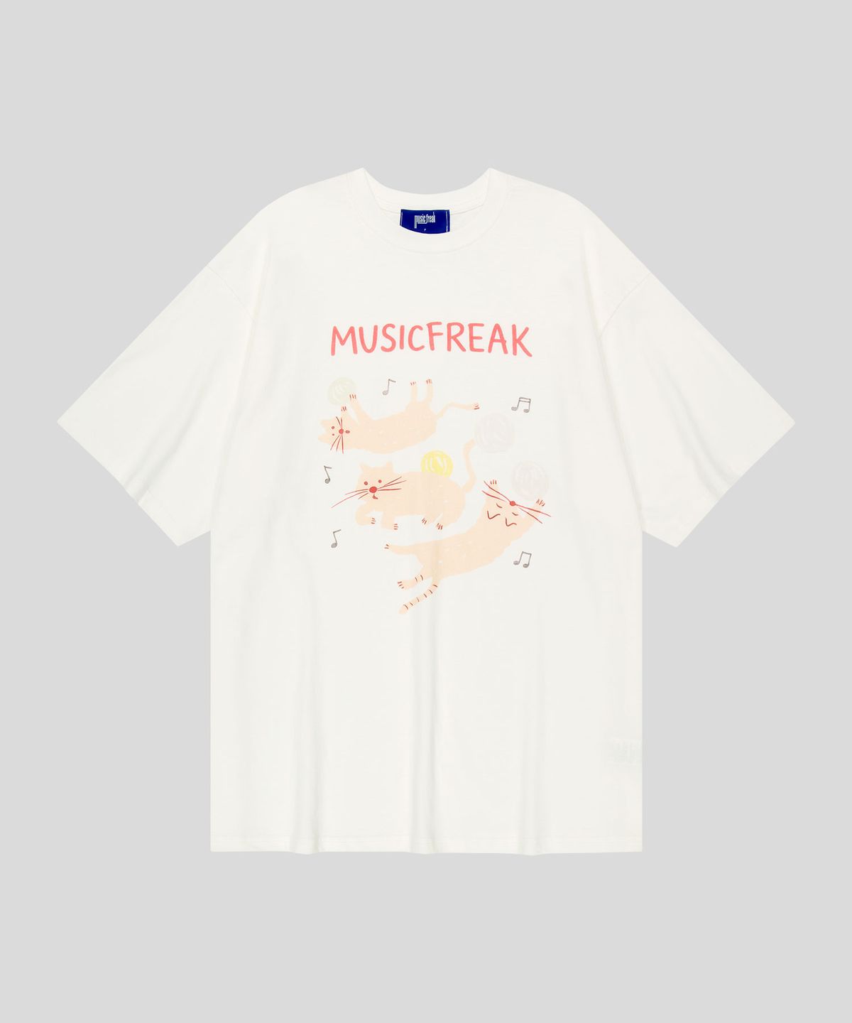 뮤직프리크(MUSICFREAK) Grooming Cat T-Shirt - White