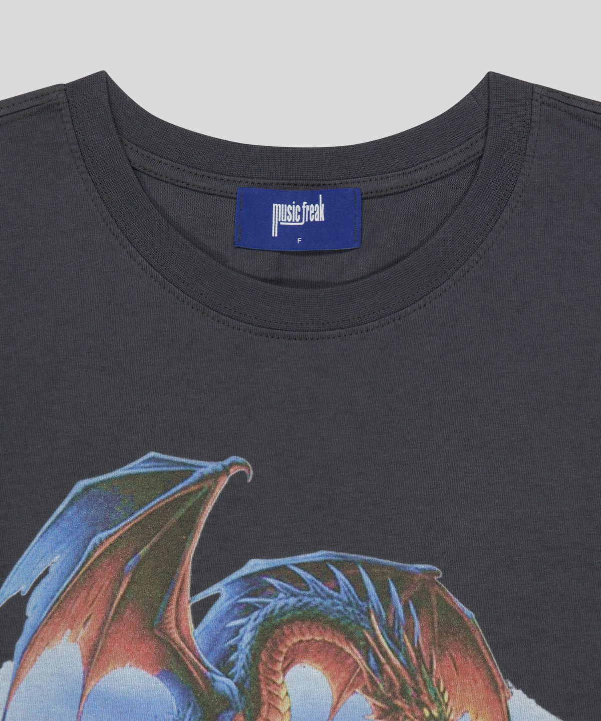 뮤직프리크(MUSICFREAK) Dragon Amplified T-Shirt - Charcoal