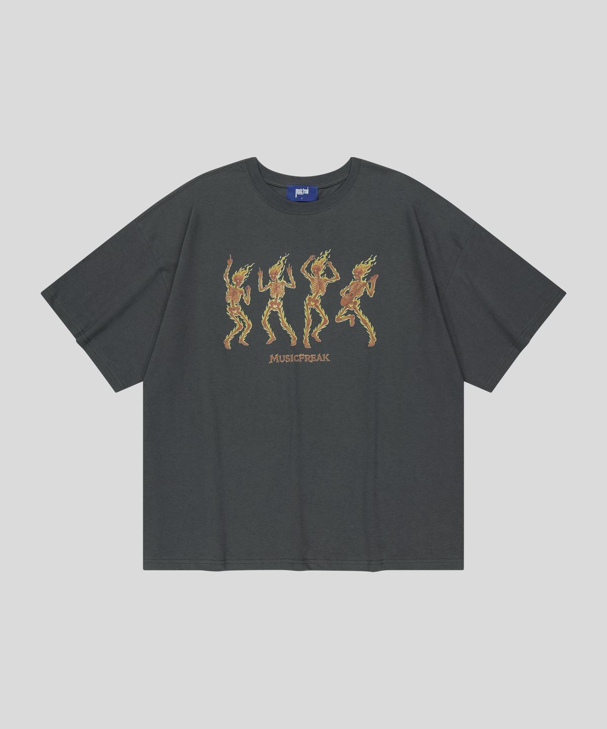뮤직프리크(MUSICFREAK) Flaim Dancing Skull T-Shirt - Charcoal