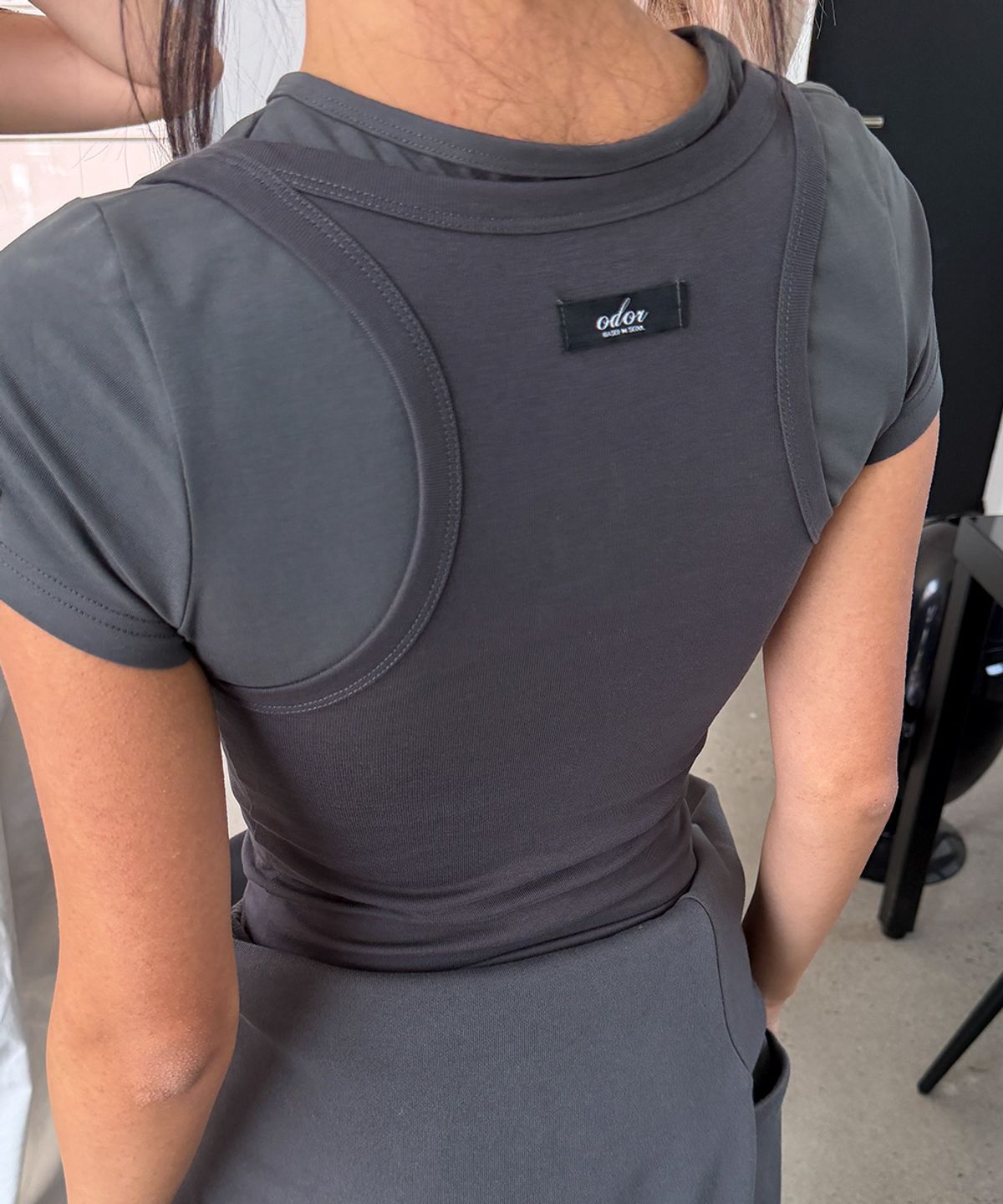 오도어(ODOR) Mellow fit sleeveless - Charcoal