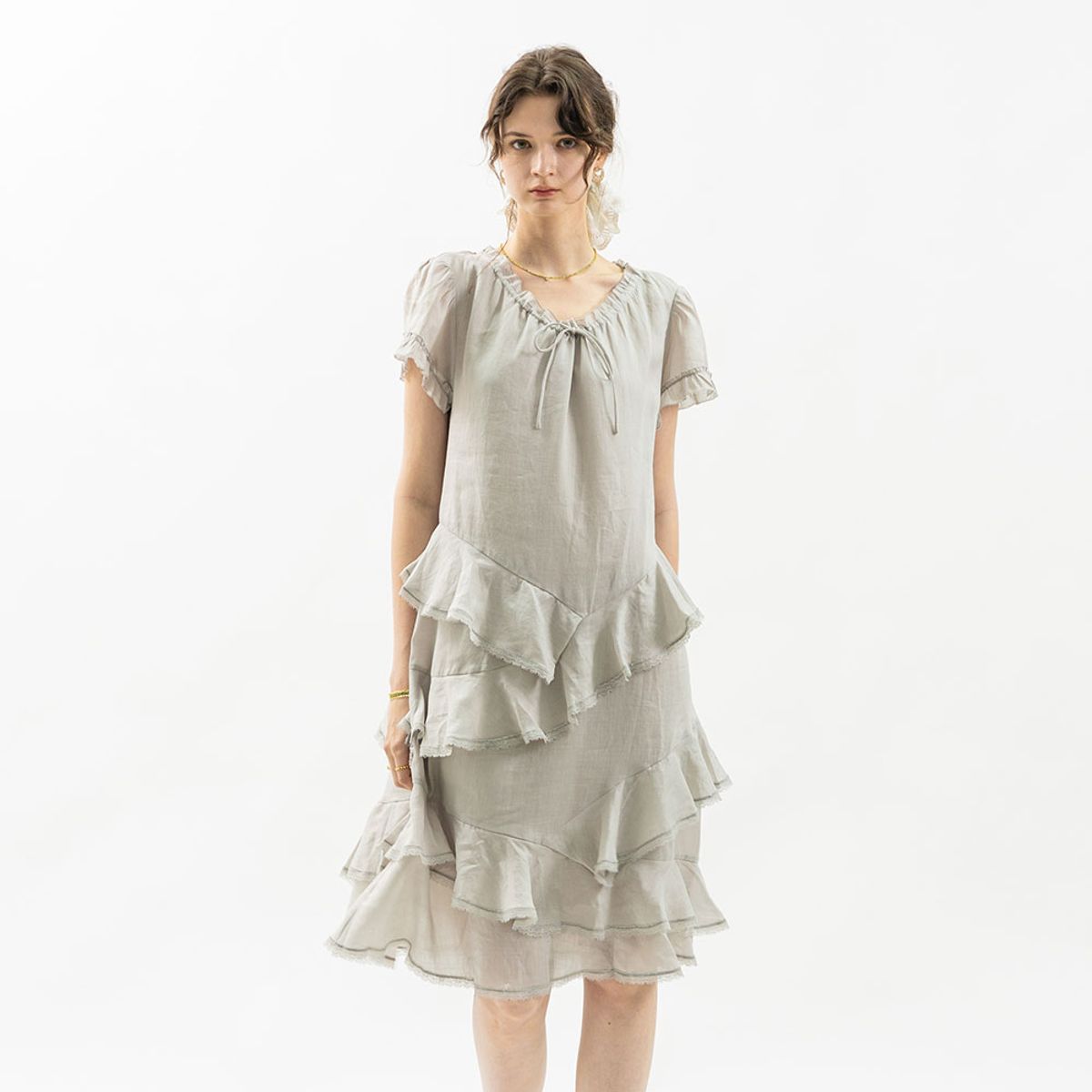 웬스데이딜라잇(WEDNESDAY DELIGHT) WD_Layered ruffle ribbon dress_2color